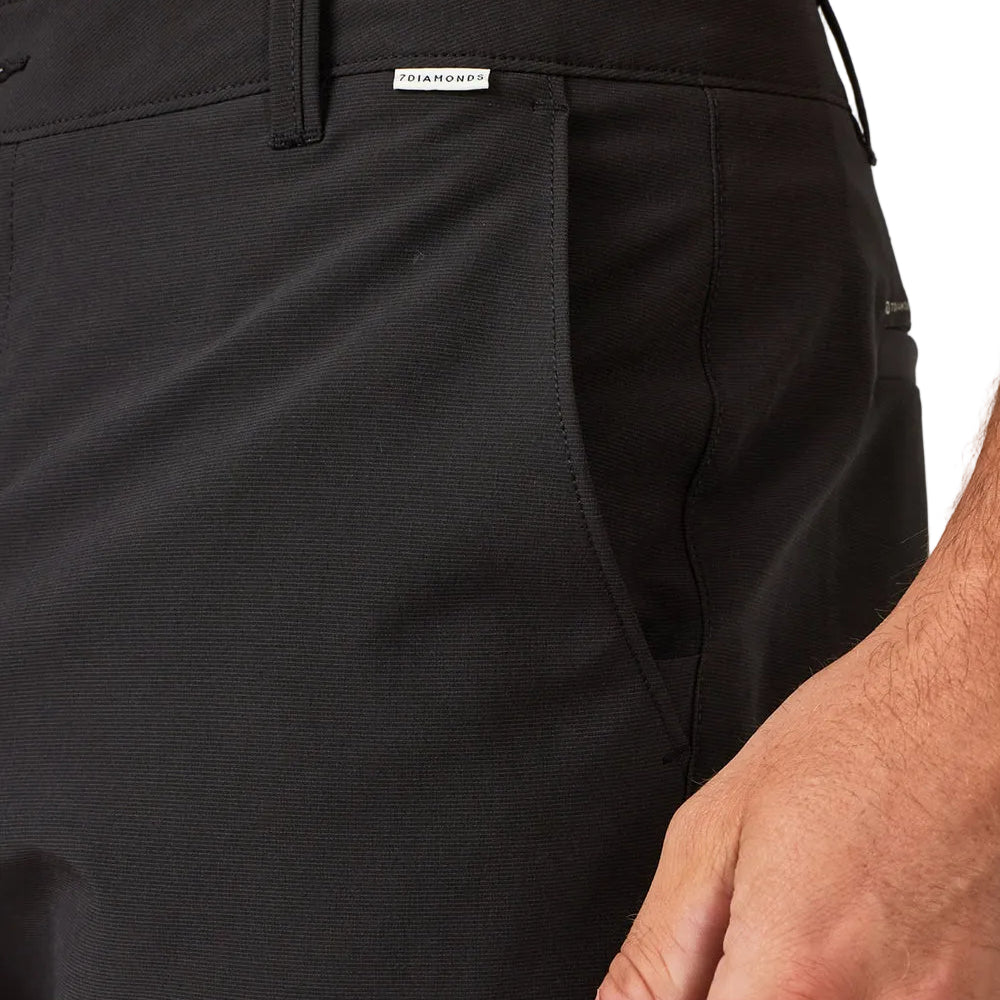 7 Diamonds Black 7" Dynamic Hybrid Short