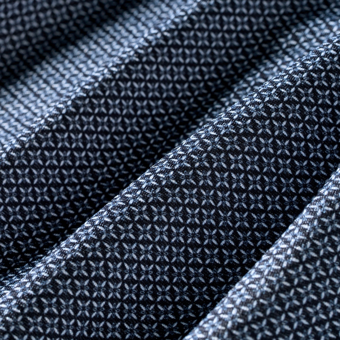 Mizzen+Main Navy Floral Lattice Halyard Shirt